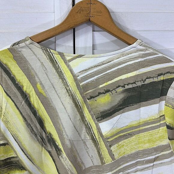 Chico's Top Size 1 (8) Stretch Angled Hemline - Picture 7 of 14